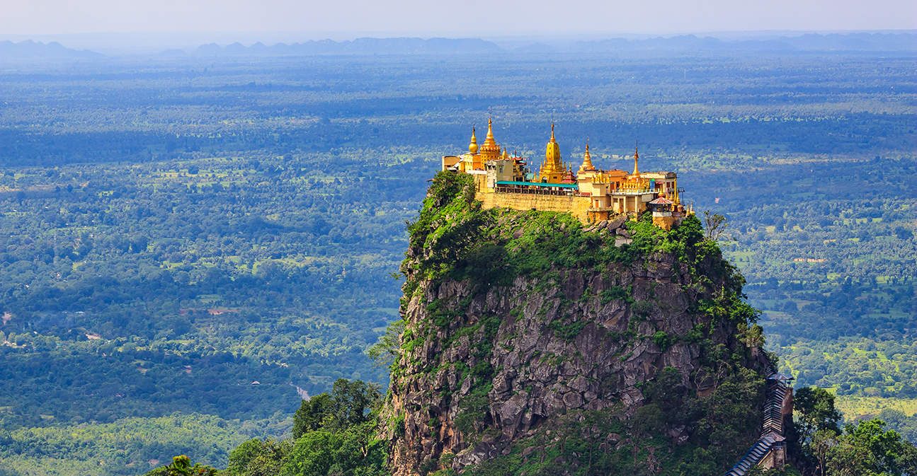 Đừng bỏ lỡ núi Popa khi du lịch Myanmar